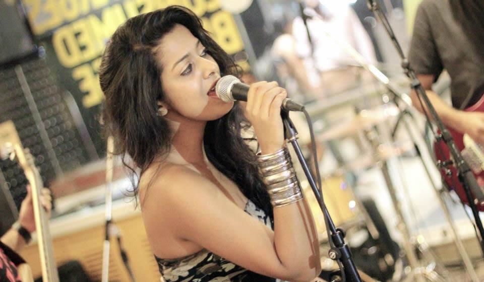 top bollywood singer chandigarh